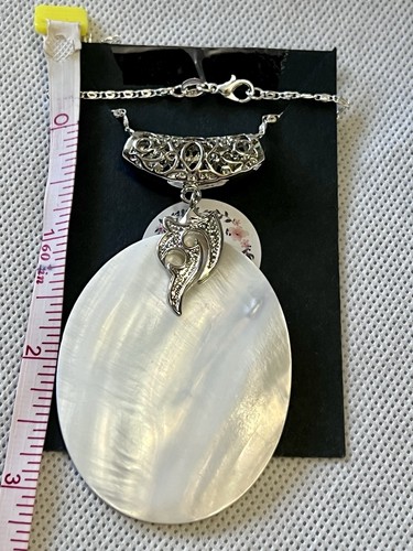 Silver tone necklace oval - silver,