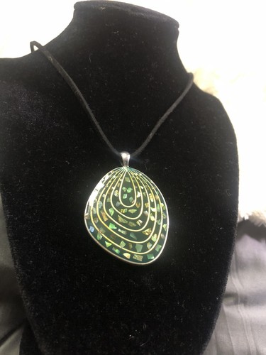 Pre loved vintage abalone mop - vintage,